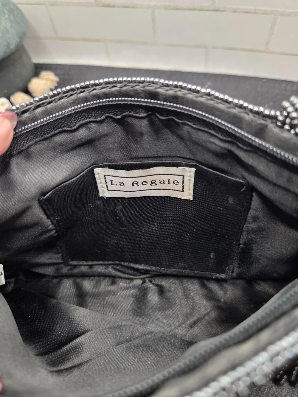 Vintage La Regale Black Beaded Evening Clutch with Braided Strap - Picture 5 of 5